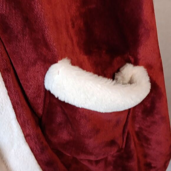 Charter Club Faux Fur Wrap with Pockets - Picture 4 of 9